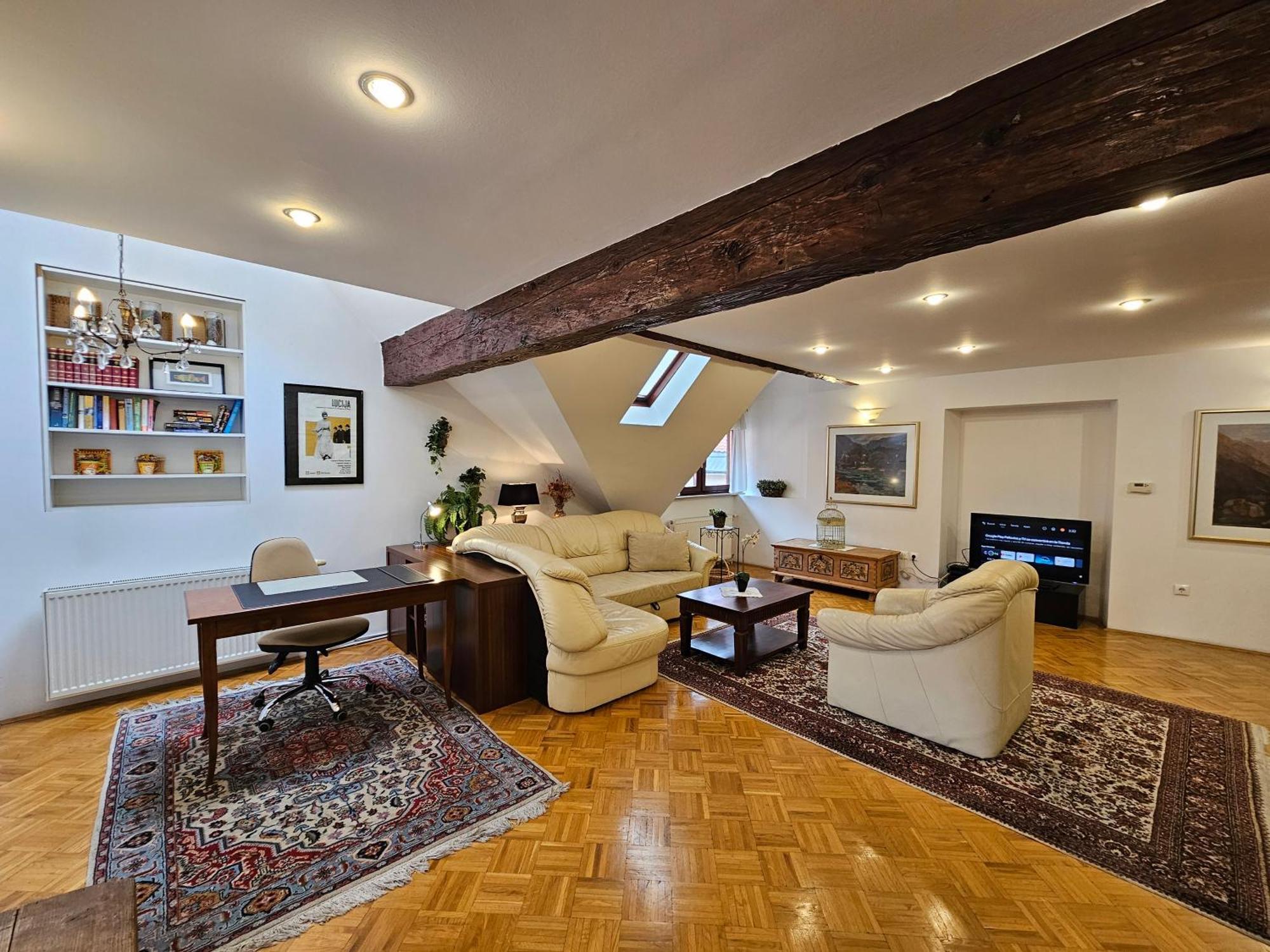 Apartment Nina With Private Terrace Tour As Любляна Екстериор снимка