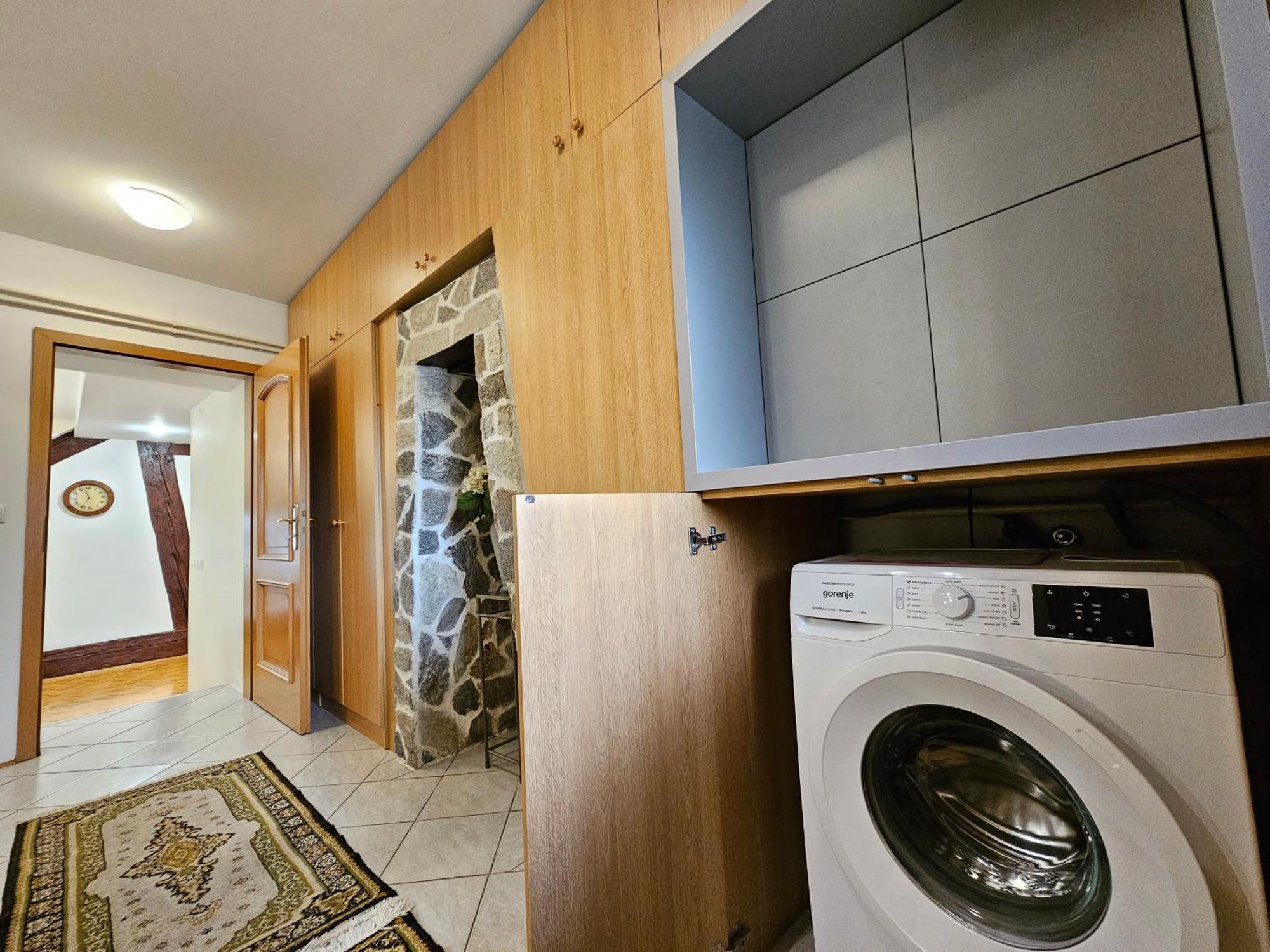 Apartment Nina With Private Terrace Tour As Любляна Екстериор снимка