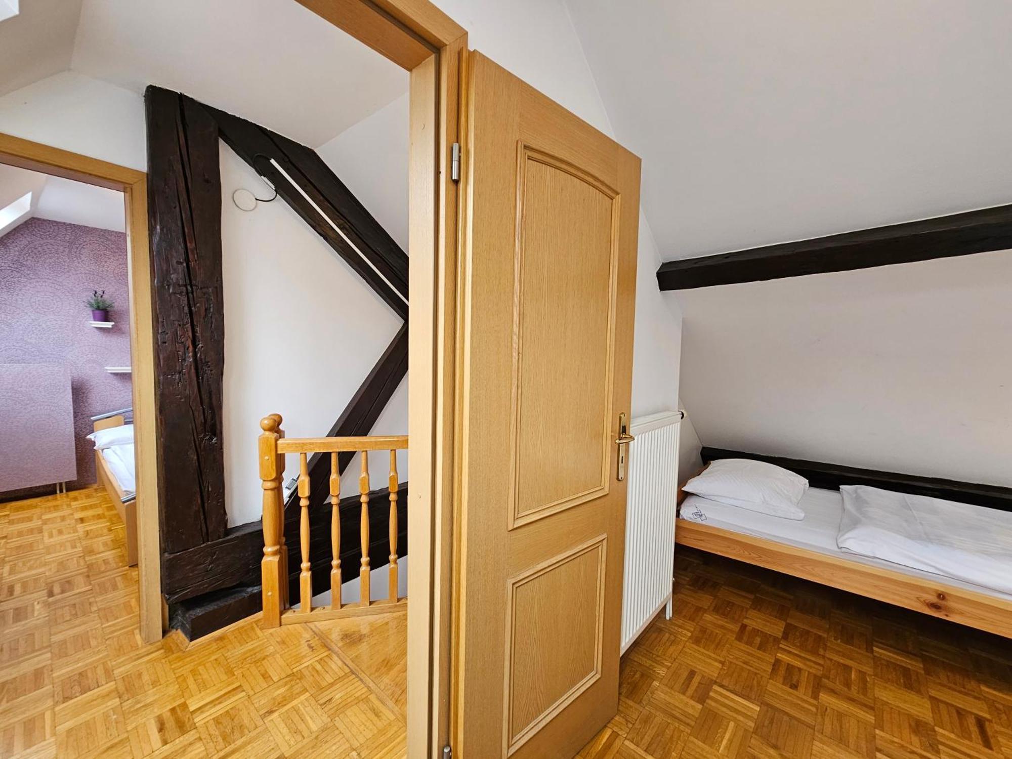 Apartment Nina With Private Terrace Tour As Любляна Екстериор снимка